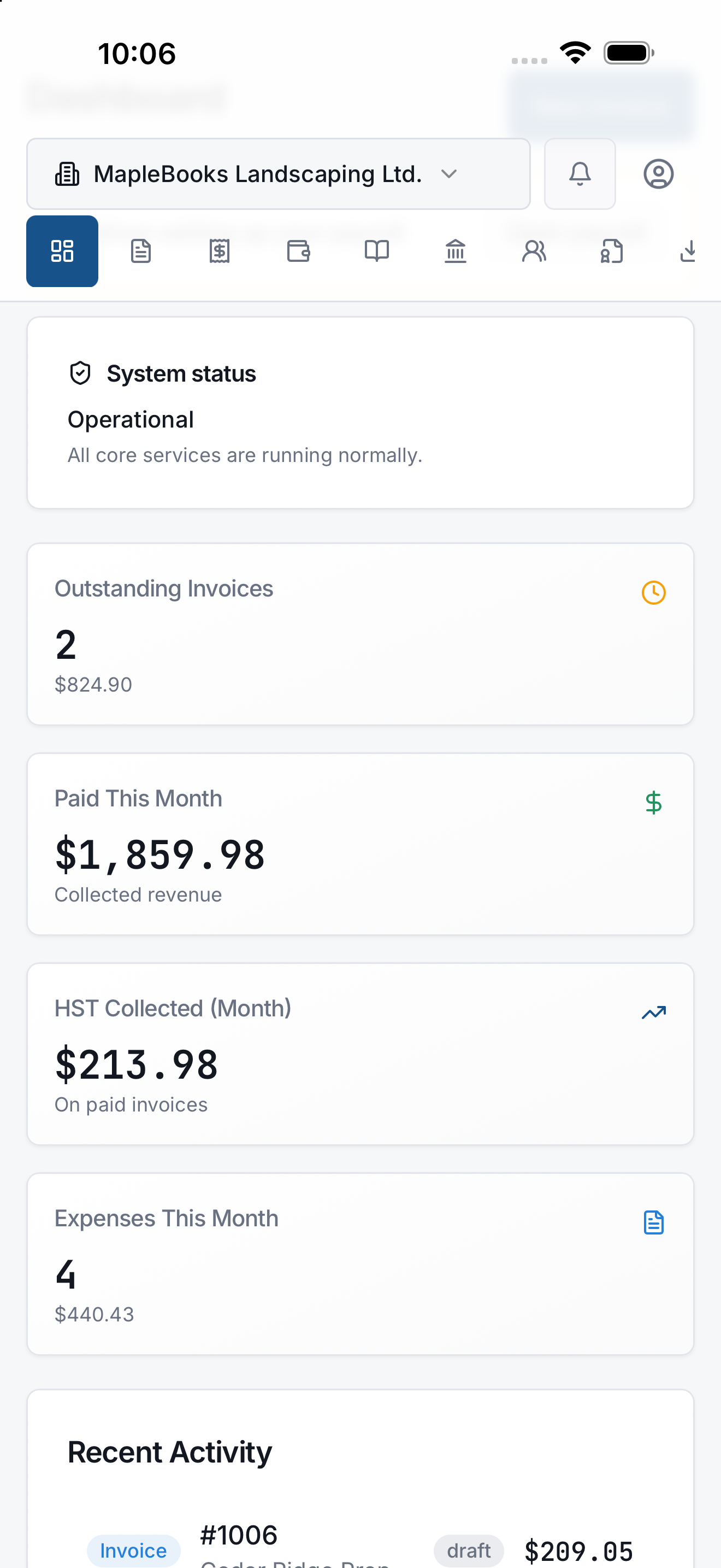 MapleBooks dashboard showing invoice summary and recent activity